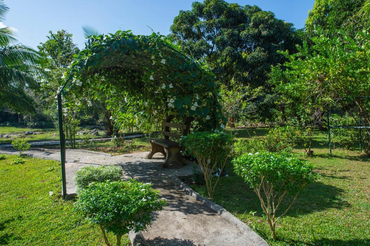 Kalu'S Hideaway Udawalawe Hotel Kültér fotó